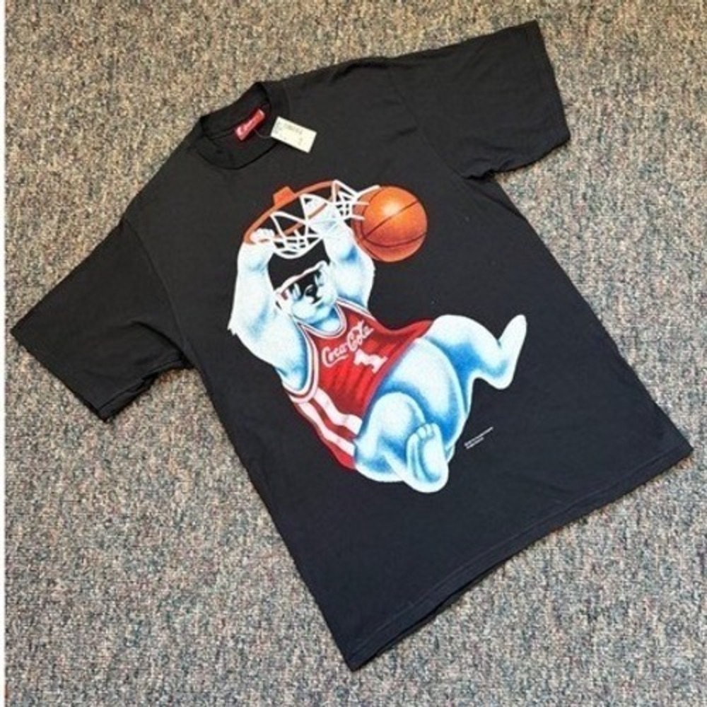 Vintage 1995 Coca Cola Polar Bear Basketball T Shirt Mens XL Black Made in USA